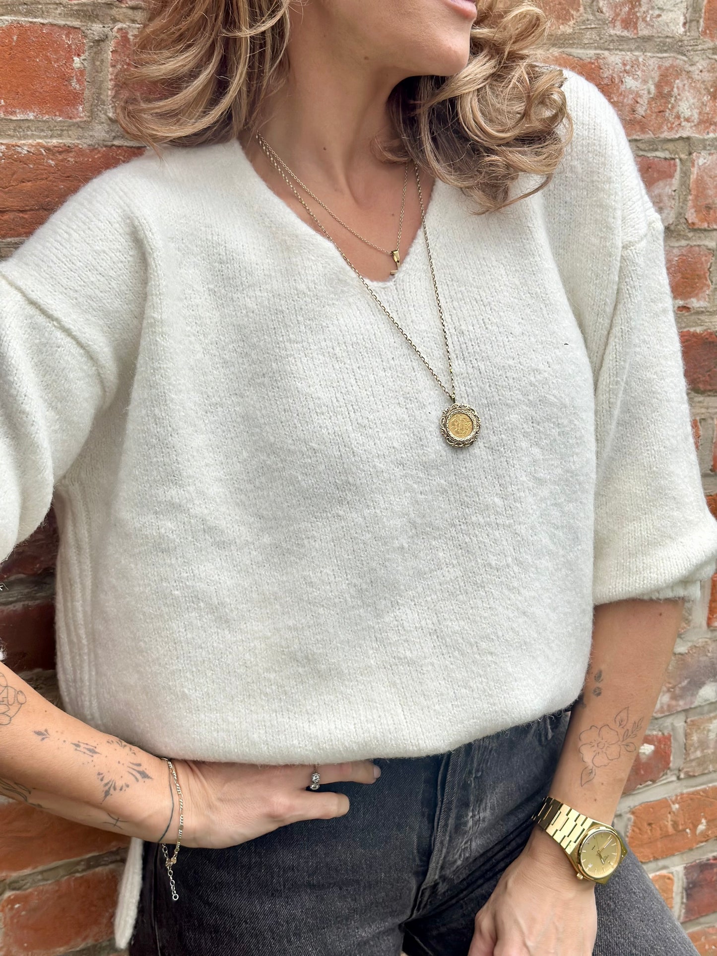 Cream V-neck Knit