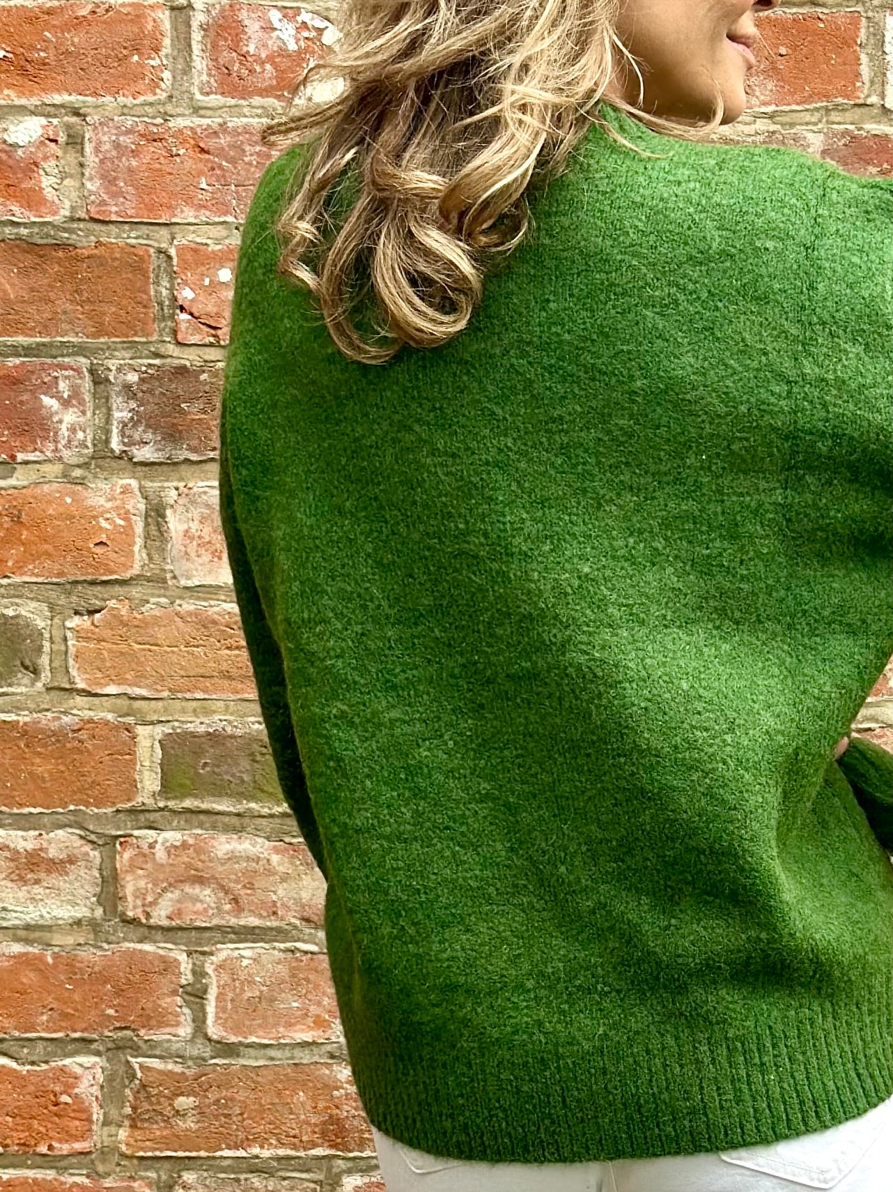 Green Crew Knit (UNISEX)